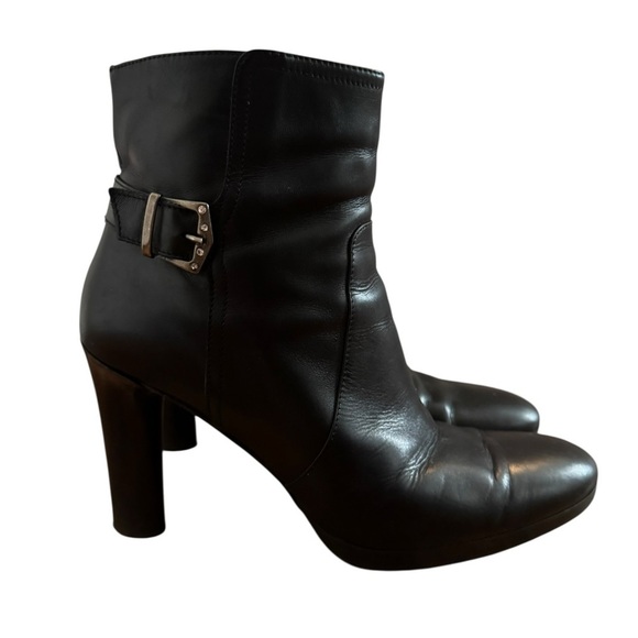 Via Spiga Shoes - Vintage Y2K Via Spiga Black Leather Ankle Boots